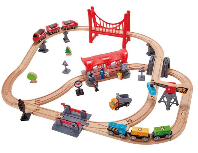 WOODEN TRAIN SETS