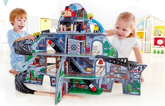 Wooden Train Sets for Boys & Girls